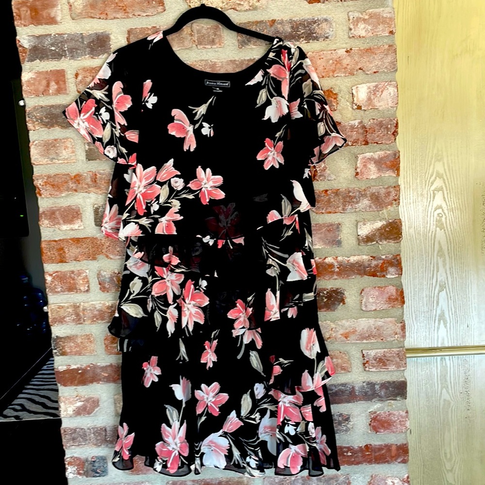 Floral women’s dress